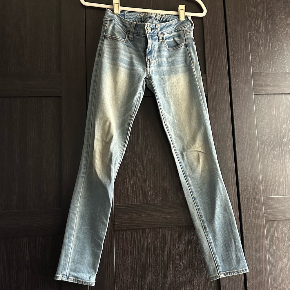 American Eagle Jegging Lightwash Low Rise Jeans